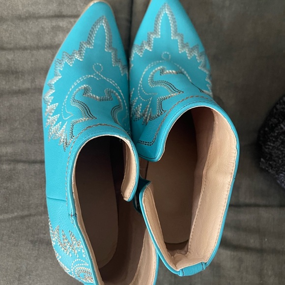 Brand new teal cowboy boots / booties - Picture 3 of 4